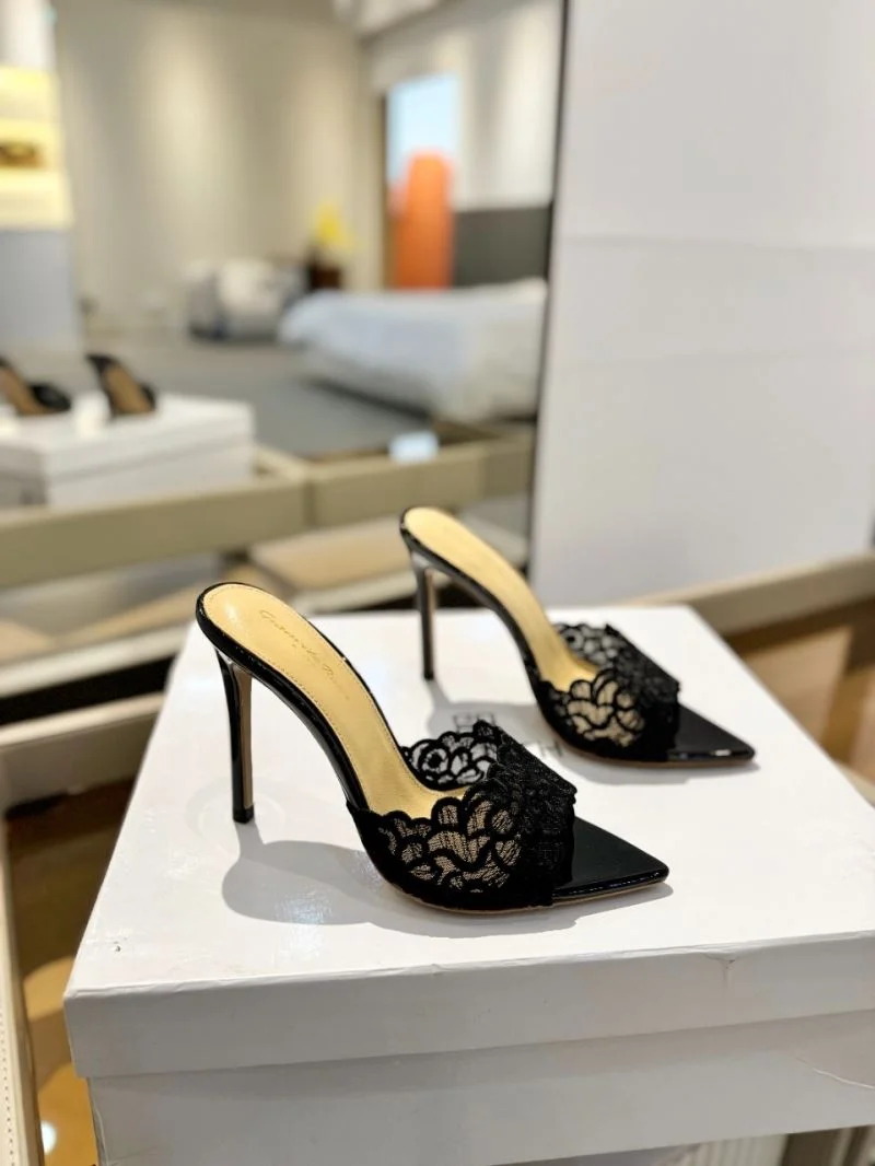 Modern Gianvito Rossi Sandals 10052