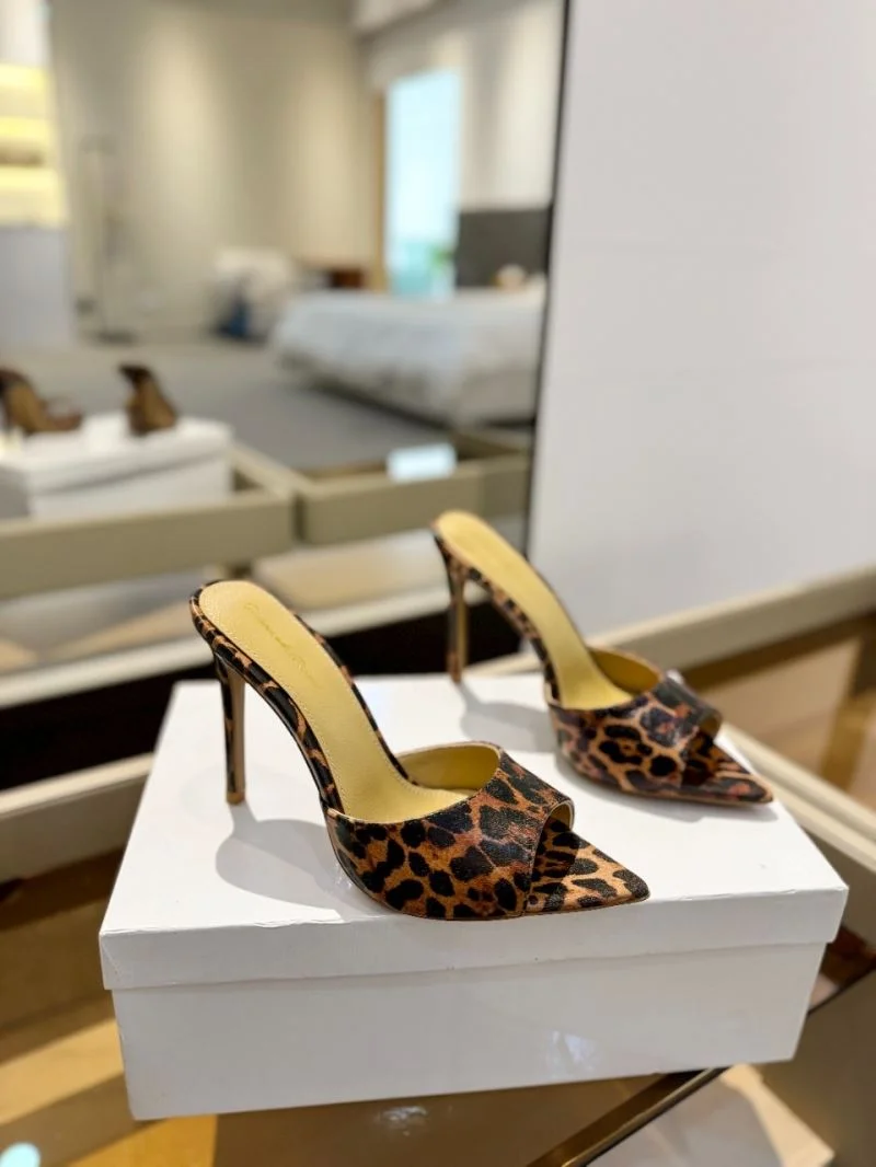 Gianvito Rossi Sandals Effortless 10022