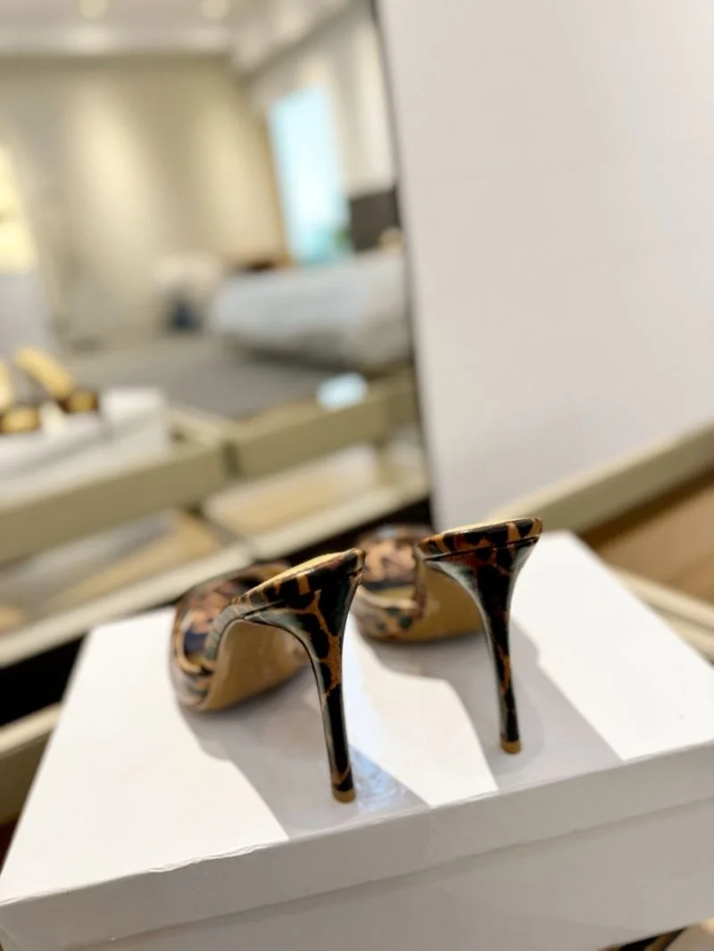 Gianvito Rossi Sandals Effortless 10022
