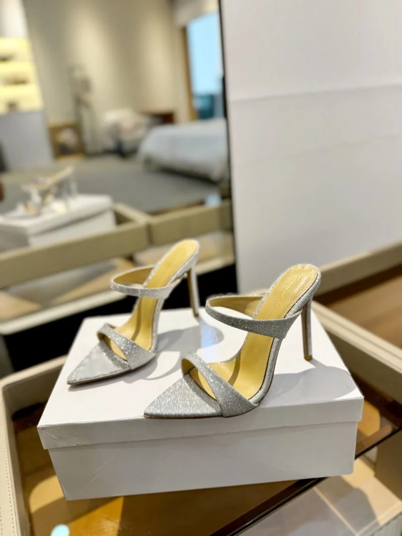 Gianvito Rossi Sandals HighQuality 10004
