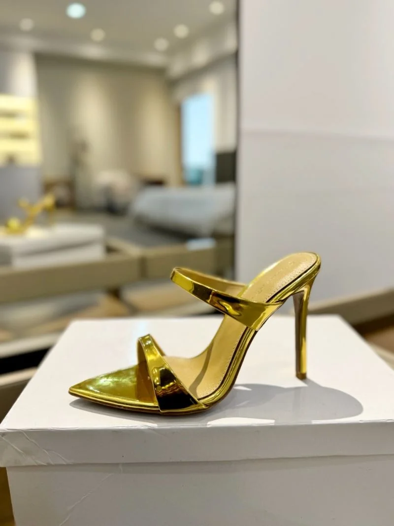 Premium Gianvito Rossi Sandals 10074