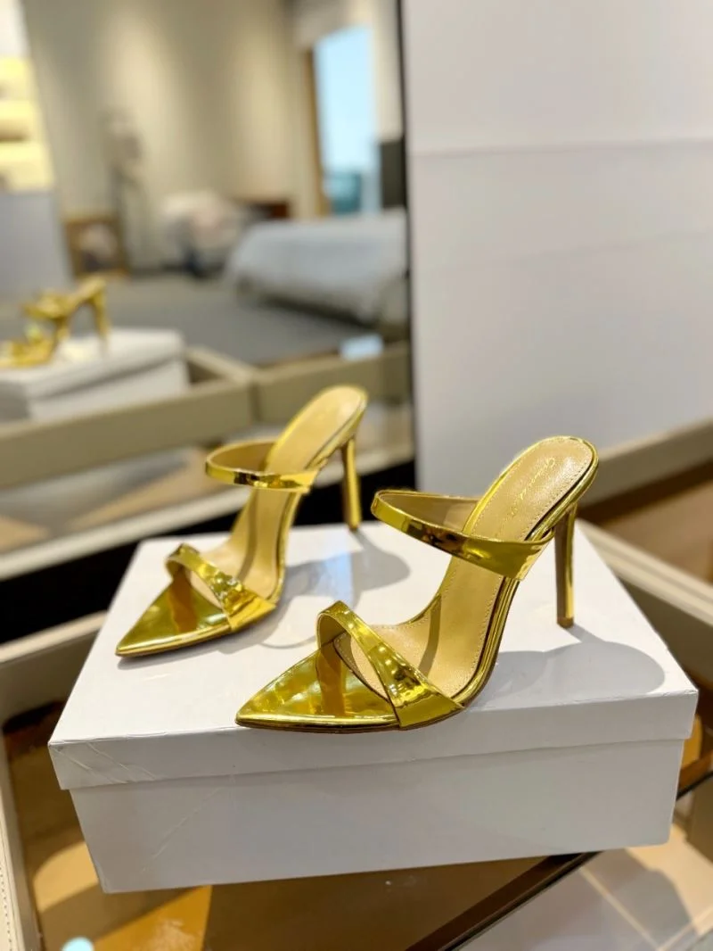 Premium Gianvito Rossi Sandals 10074