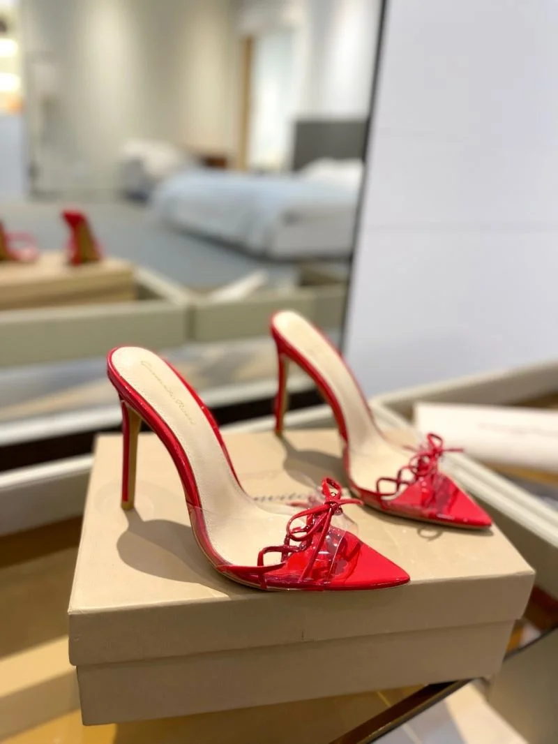 Elegant Gianvito Rossi Sandals 10001