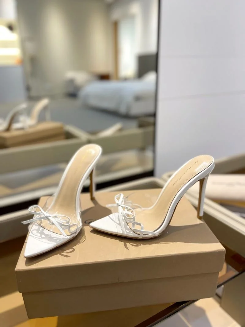 AllSeason Gianvito Rossi Sandals 10031