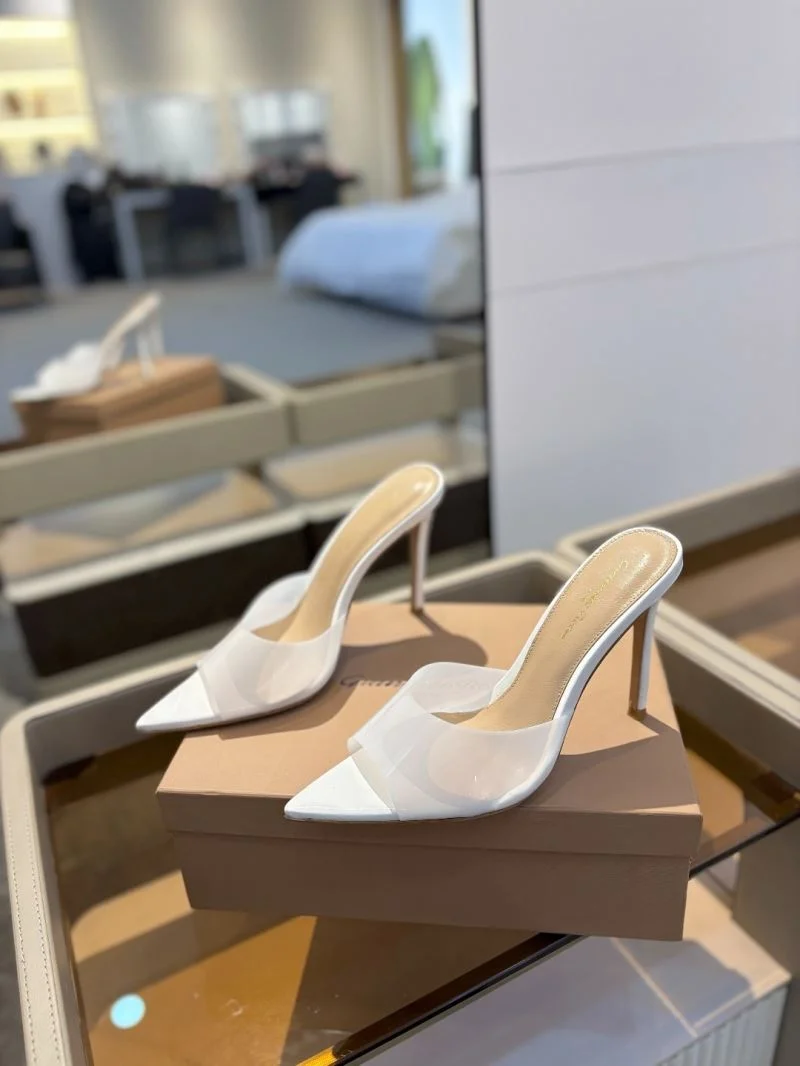 Sophisticated Gianvito Rossi Sandals 9984