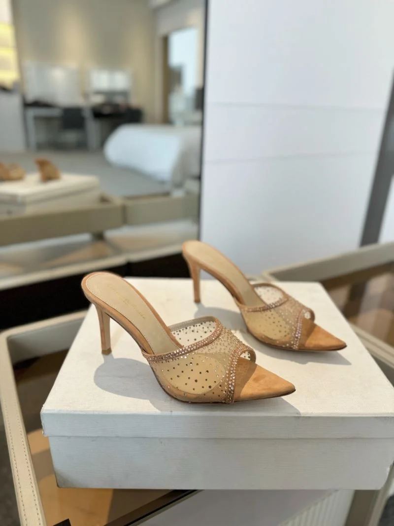 Vibrant Gianvito Rossi Sandals 10000