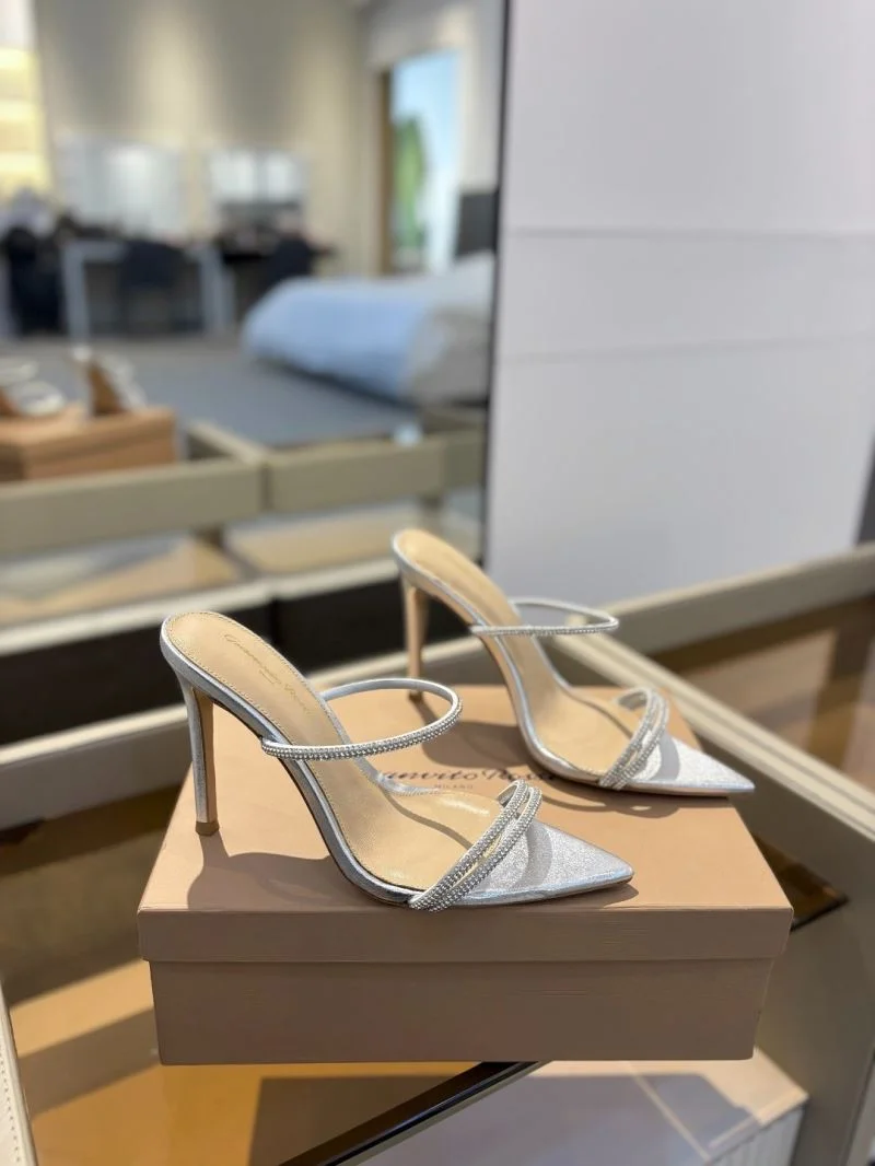 Gianvito Rossi Sandals Comfortable 10041
