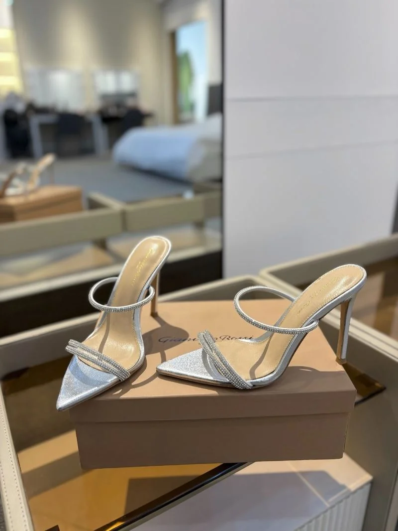 Gianvito Rossi Sandals Comfortable 10041