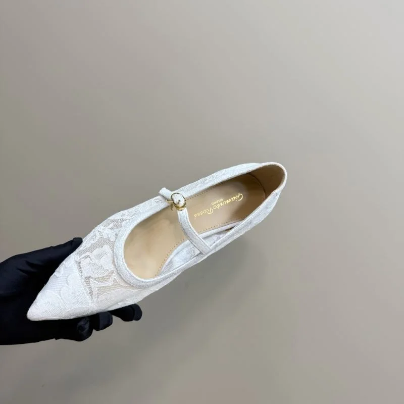 Effortless Gianvito Rossi Shoes 10017