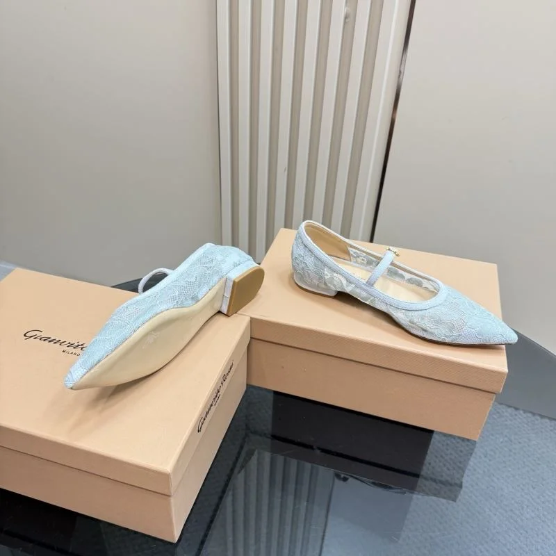 Gianvito Rossi Shoes Sporty 9992