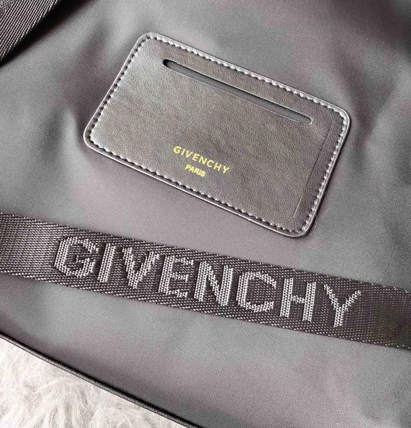 Givenchy Backpacks Vibrant 44625