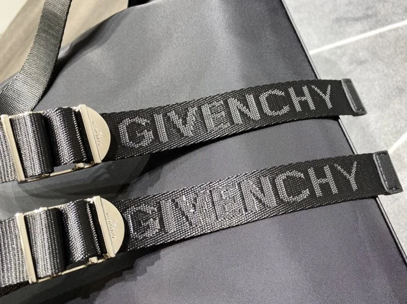 FlexibleFit Givenchy Backpacks 44701
