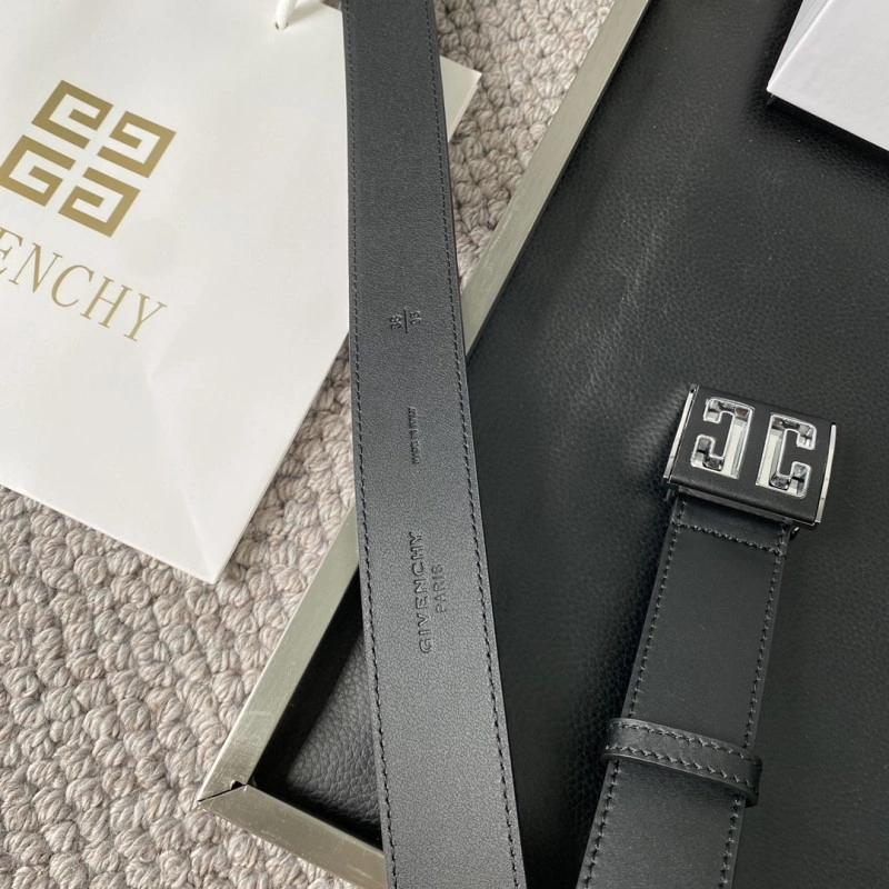 Givenchy Belts UrbanChic 289465