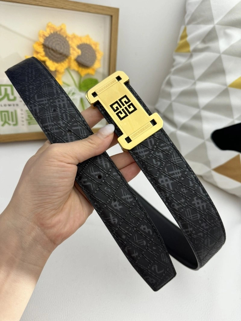 Givenchy Belts UrbanChic 289451
