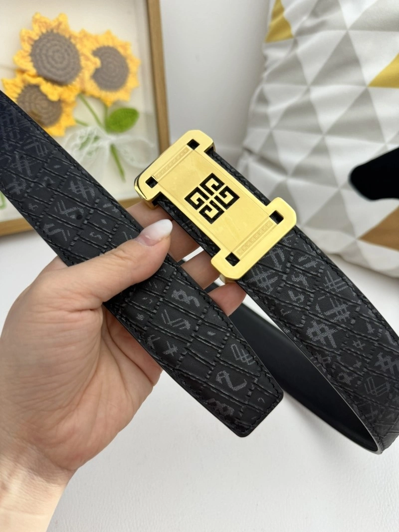 Givenchy Belts UrbanChic 289451