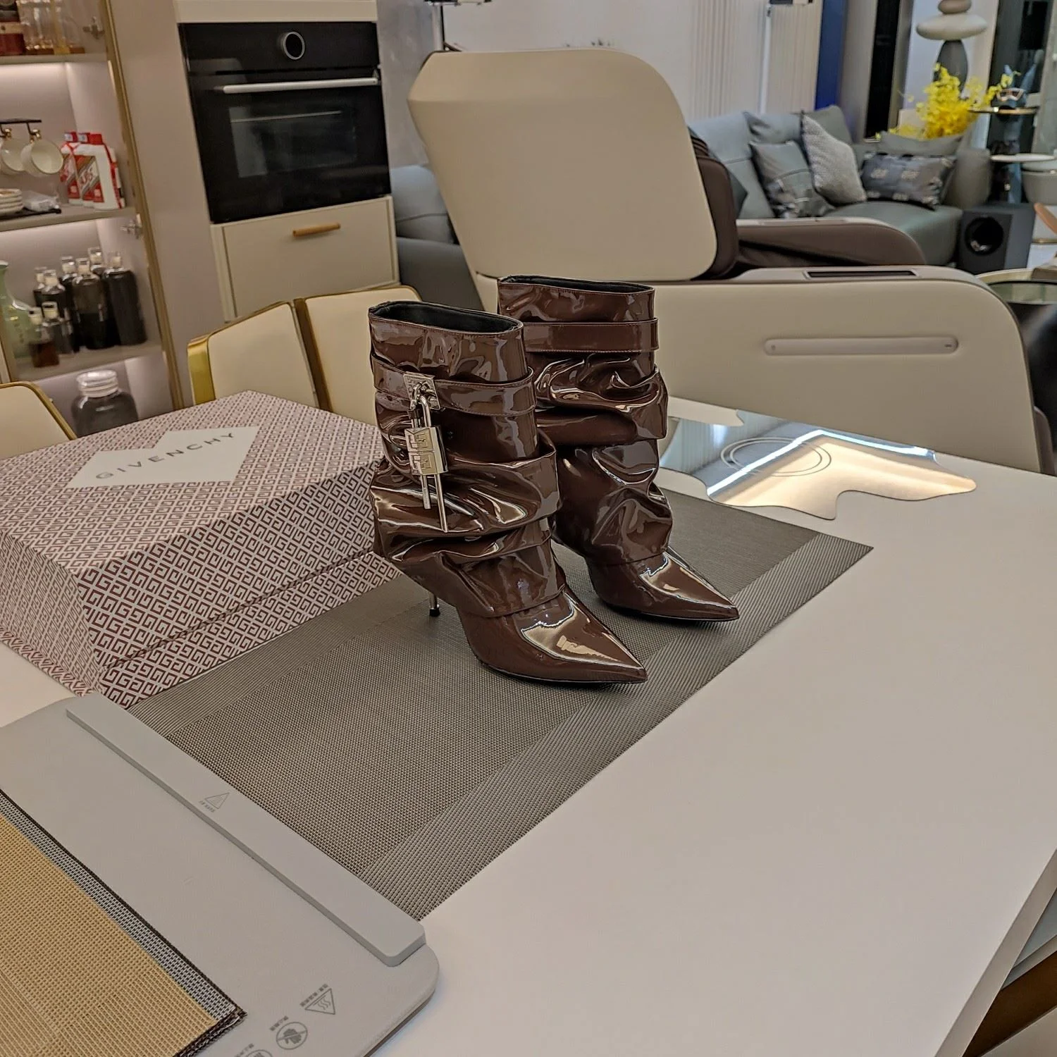 Givenchy Boots Bold 8125