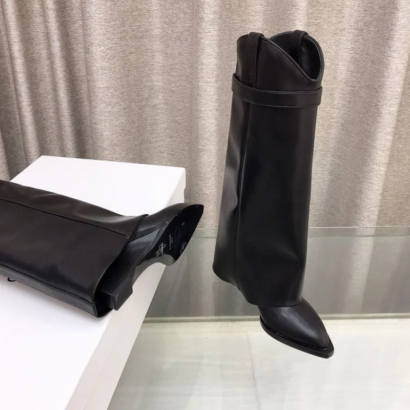 Minimalist Givenchy Boots 15714