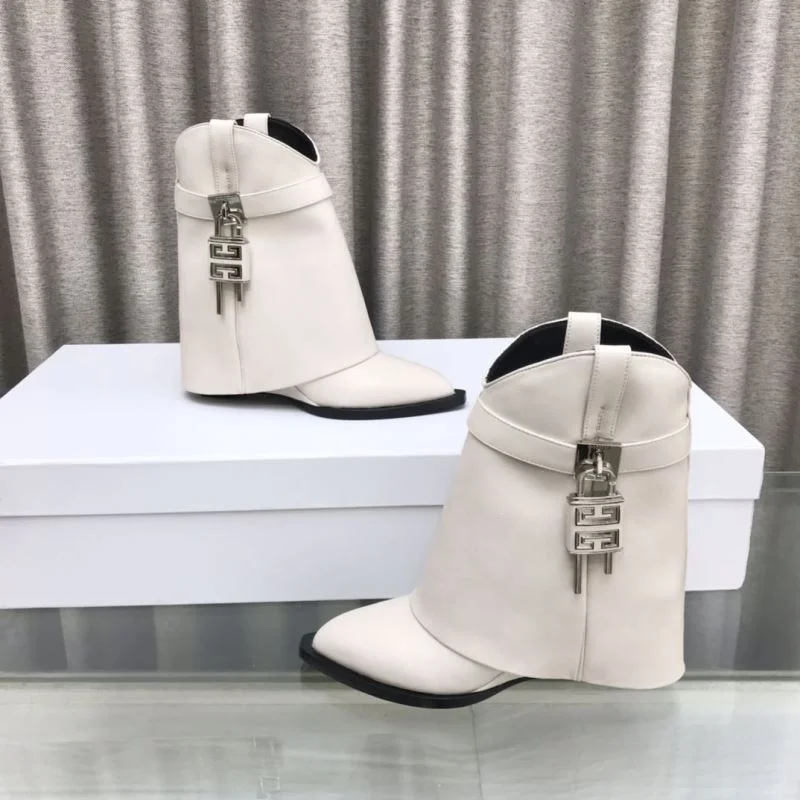 TimelessDesign Givenchy Boots 15713