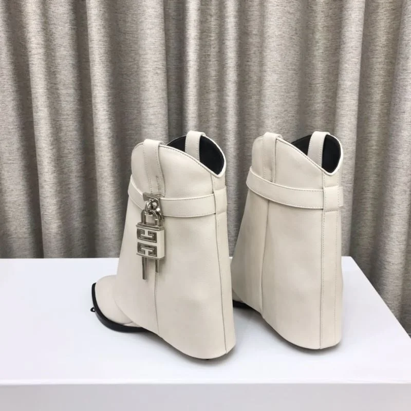 TimelessDesign Givenchy Boots 15713