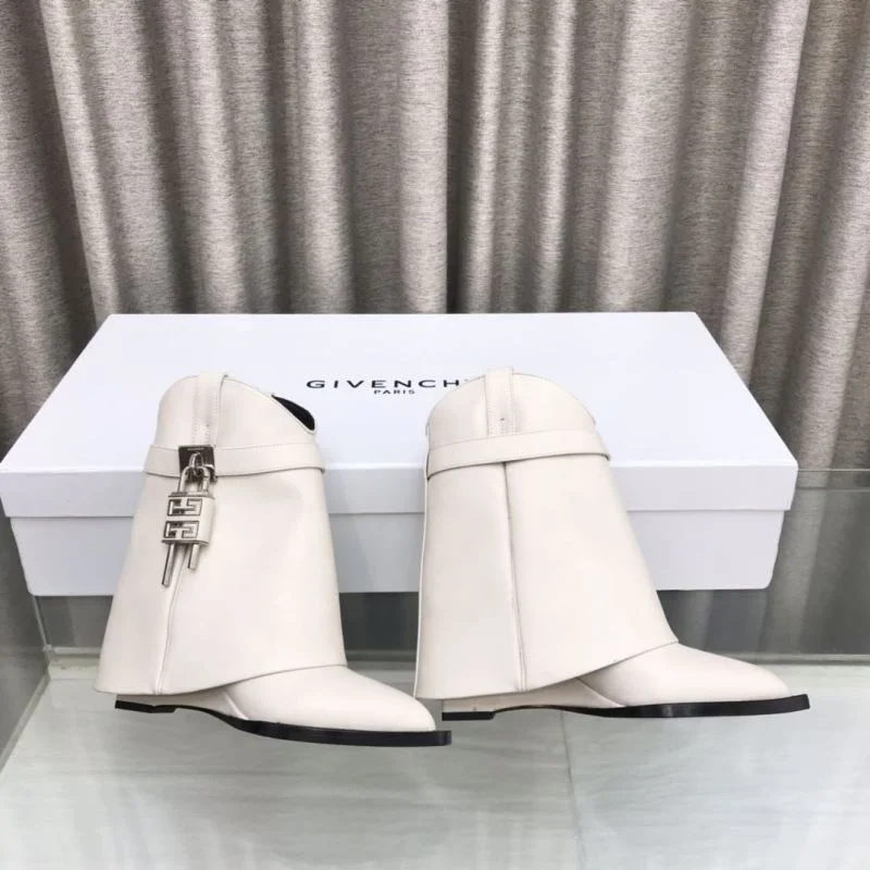 TimelessDesign Givenchy Boots 15713