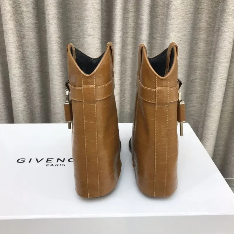 Givenchy Boots MultiPurpose 15715
