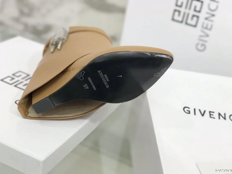 Cozy Givenchy Boots 15720