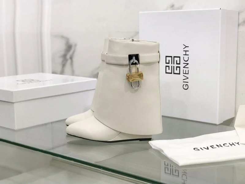 Givenchy Boots FreshLook 15709