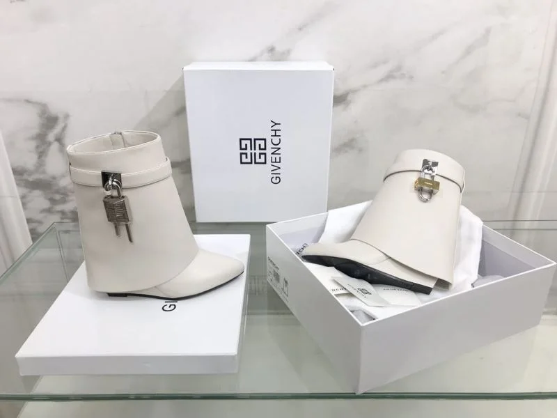Givenchy Boots FreshLook 15709