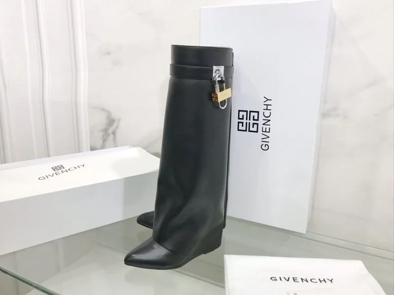 Givenchy Boots ZipUp 15703