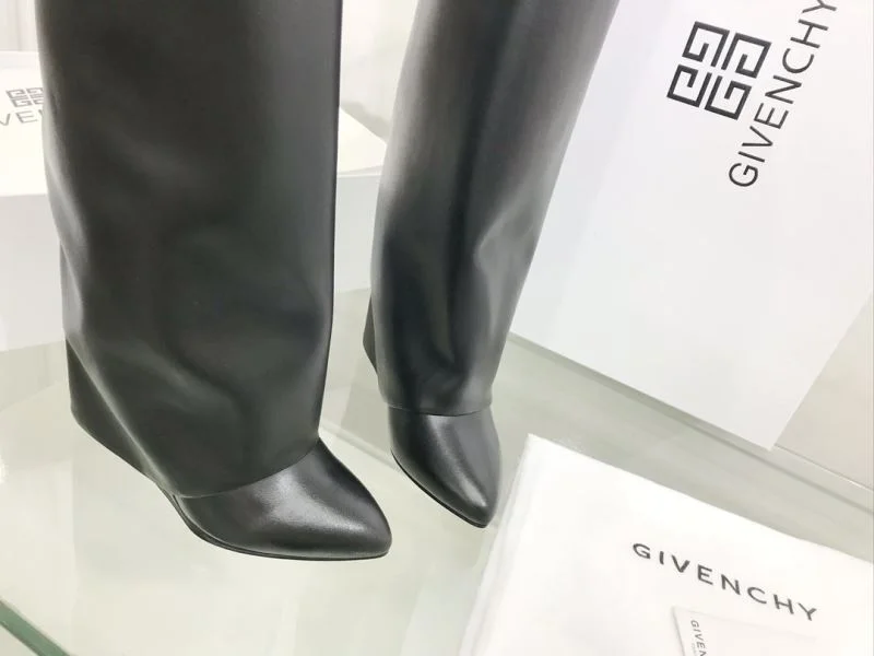 Givenchy Boots ZipUp 15703
