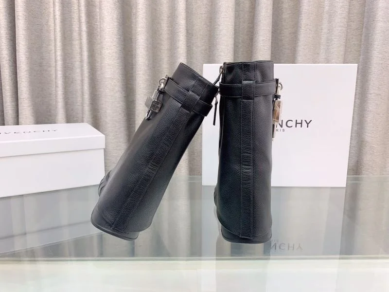 TechFriendly Givenchy Boots 15693