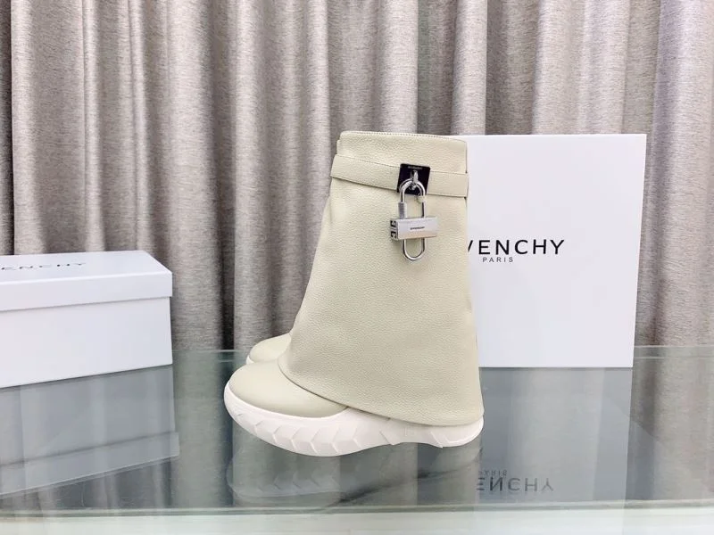 Comfortable Givenchy Boots 15697