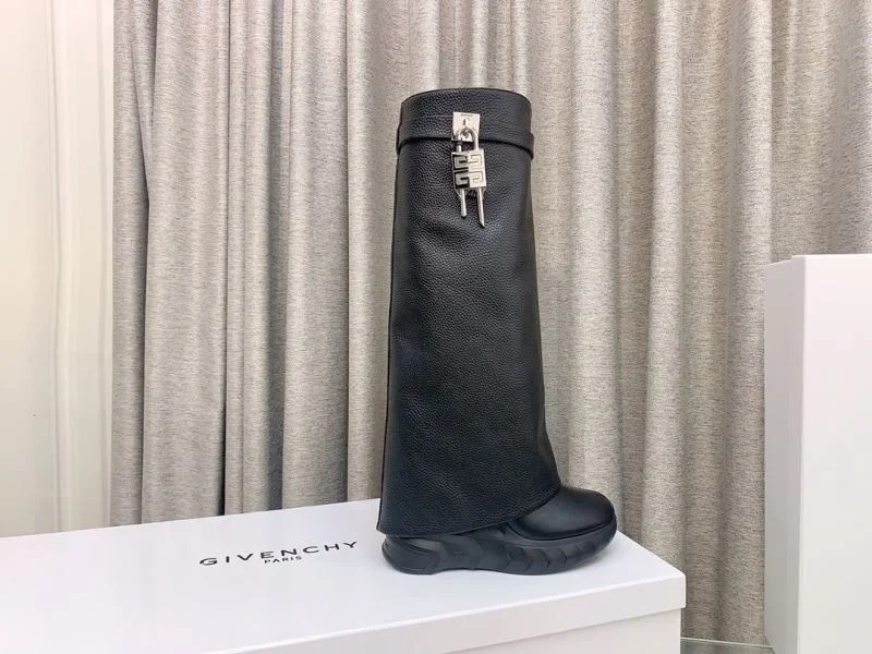 Givenchy Boots Stylish 15696