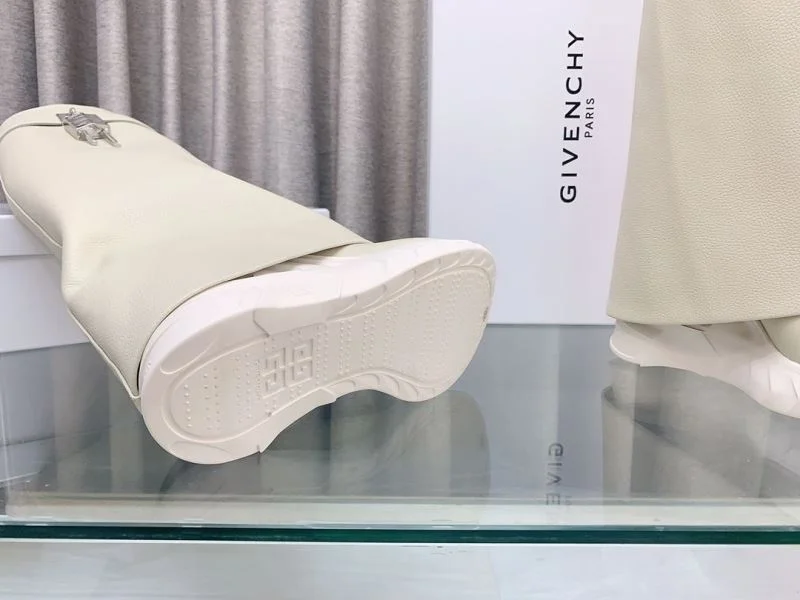 Givenchy Boots Cozy 15691