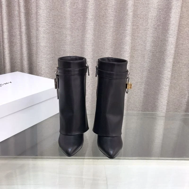 Givenchy Boots Unisex 15685