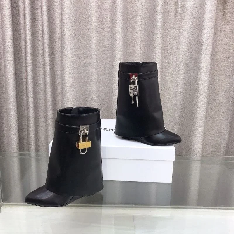 Givenchy Boots Unisex 15685
