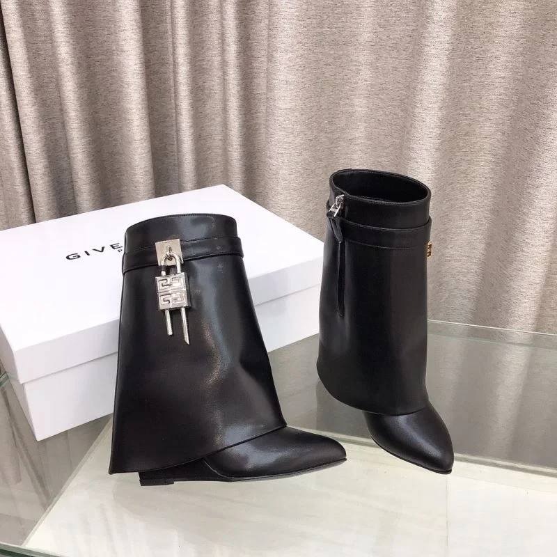 Givenchy Boots Unisex 15685