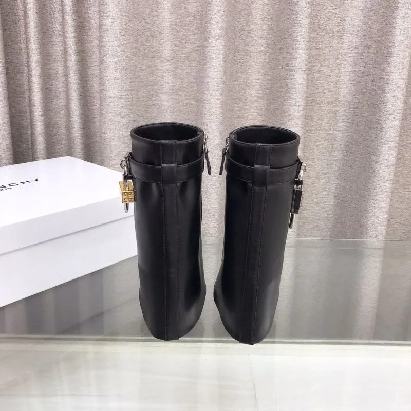 Givenchy Boots Unisex 15685