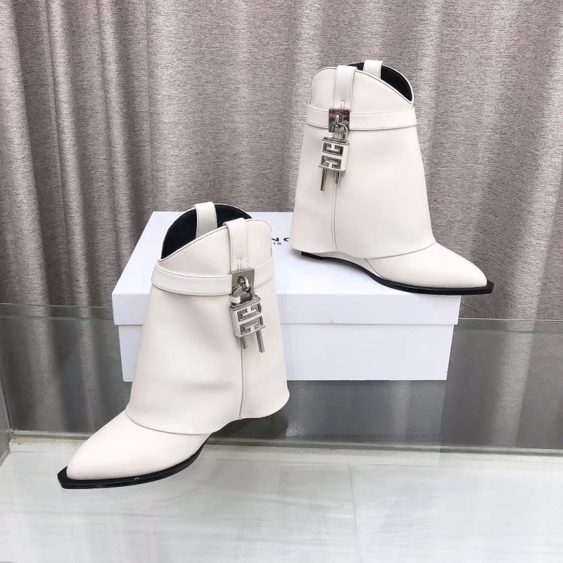 Bright Givenchy Boots 15749