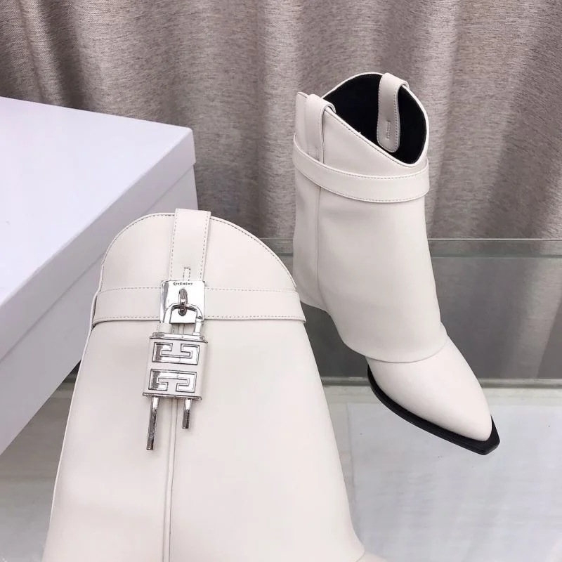 Bright Givenchy Boots 15749