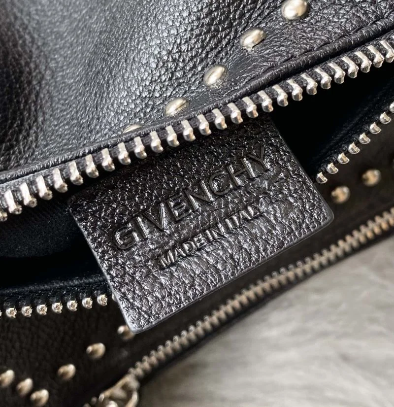 Givenchy Clutch Bags Breathable 44930