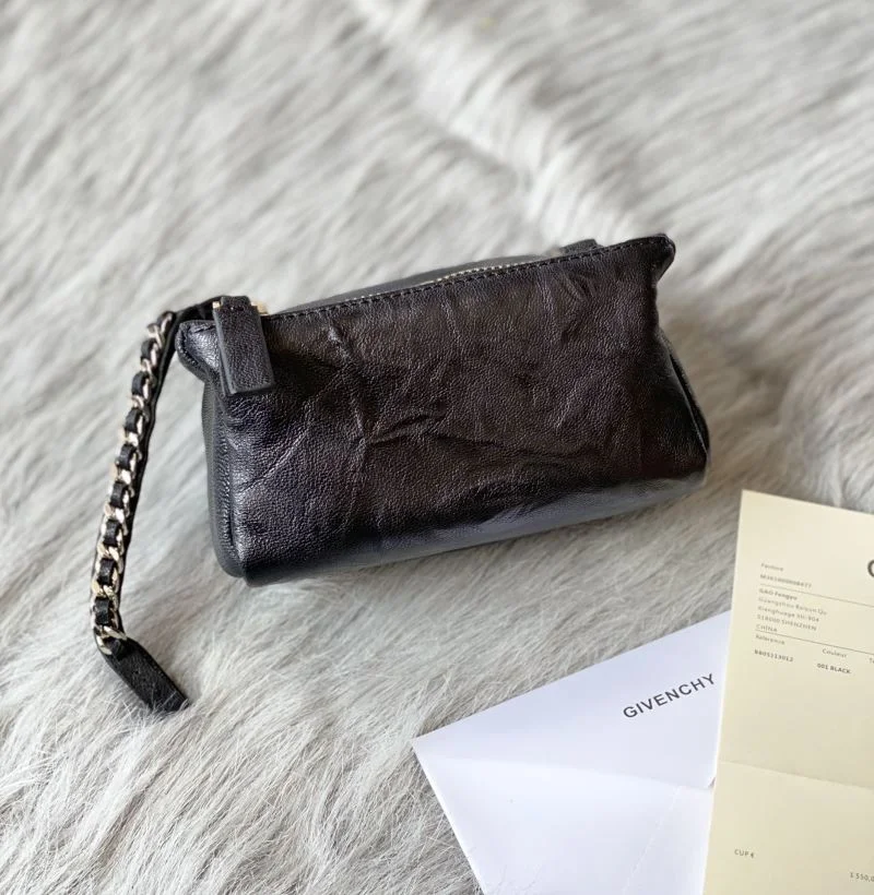 WrinkleFree Givenchy Clutch Bags 44999