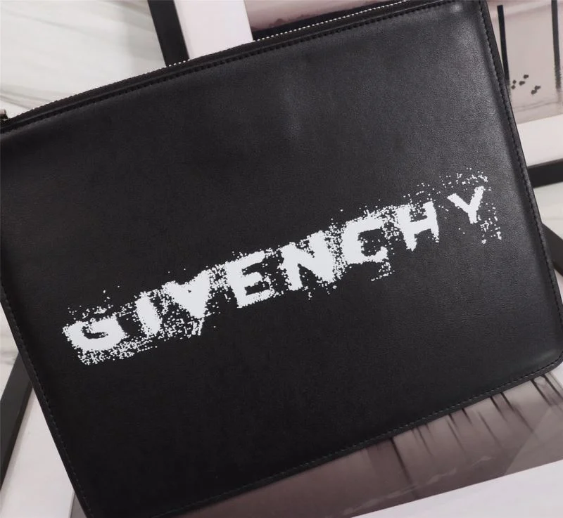 Sustainable Givenchy Clutch Bags 44835