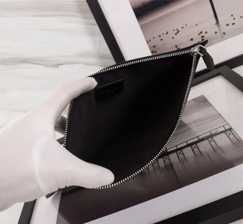 Givenchy Clutch Bags FashionForward 44836