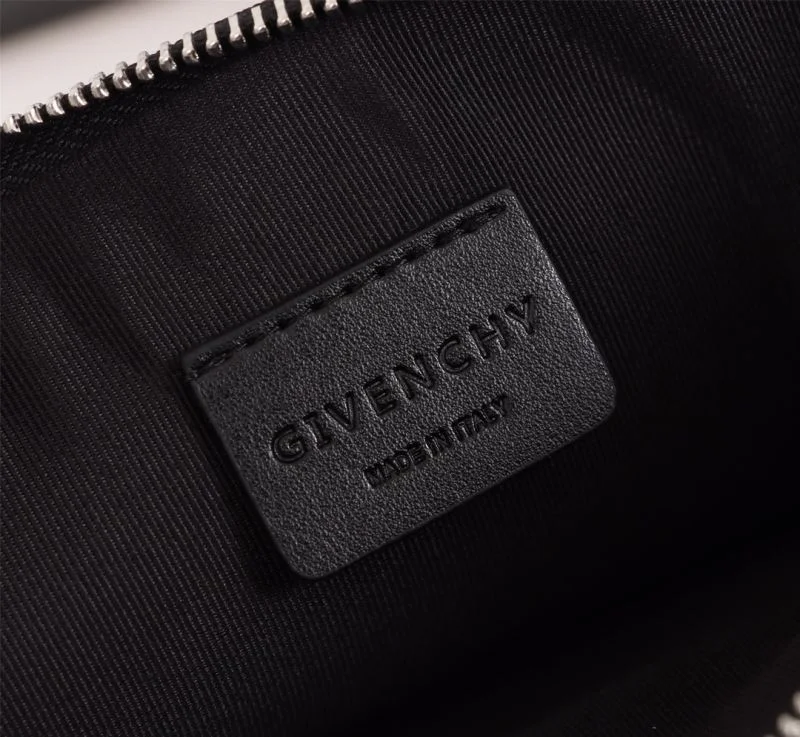 Givenchy Clutch Bags FashionForward 44836