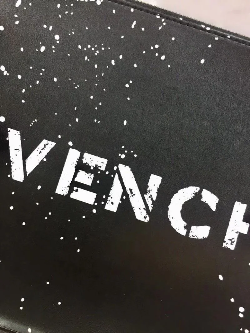 OdorResistant Givenchy Clutch Bags 44795