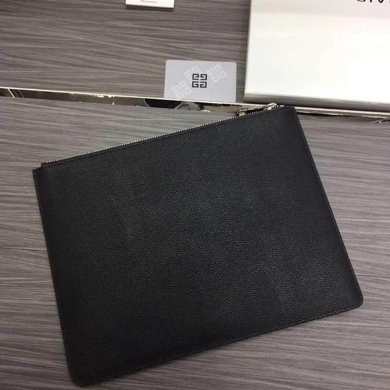 WellDesigned Givenchy Clutch Bags 44797