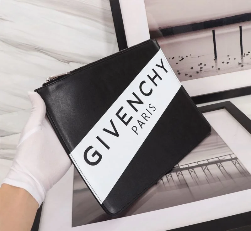 SmoothTexture Givenchy Clutch Bags 44790