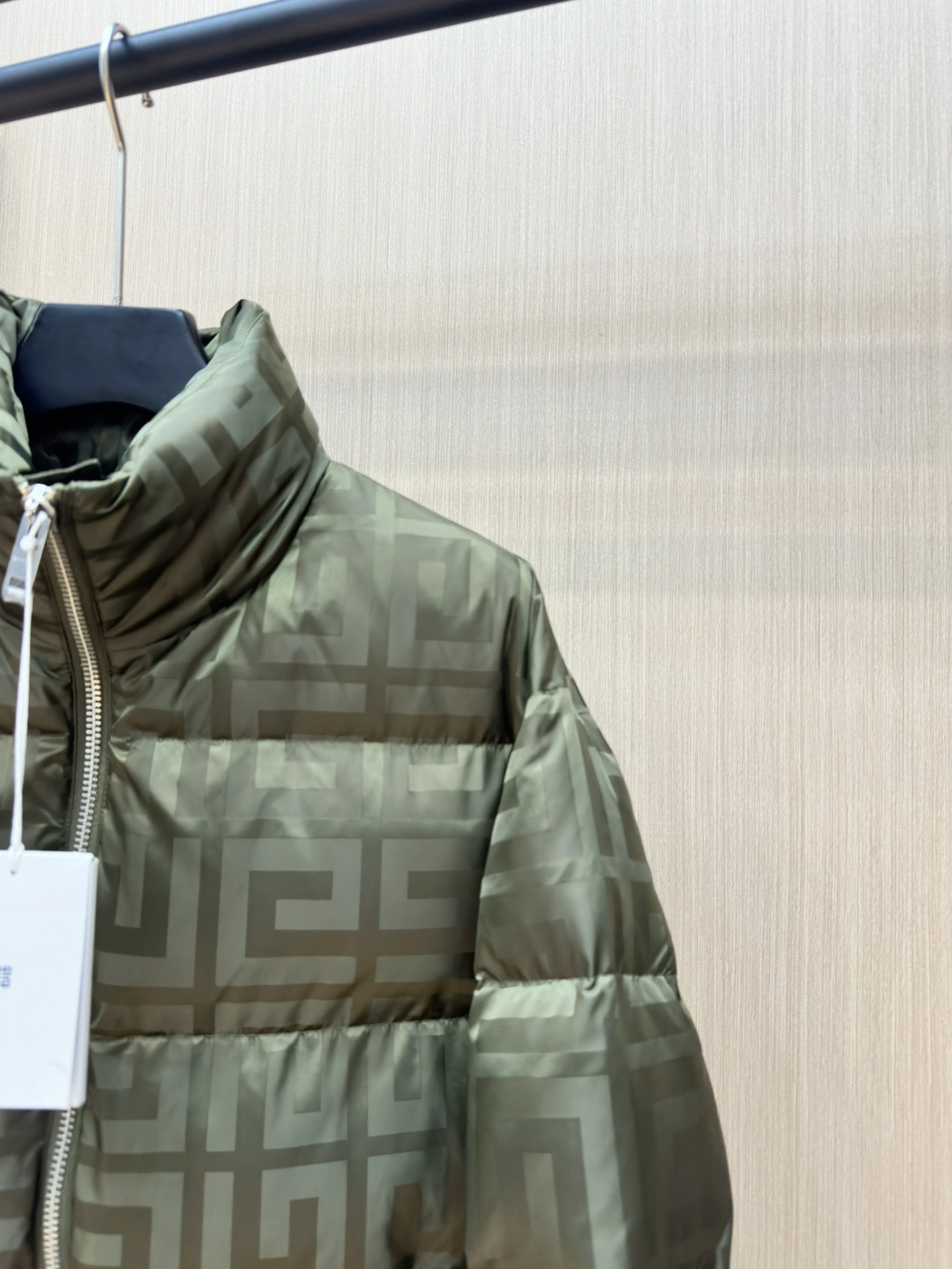 Givenchy Down Jackets Contemporary 124232
