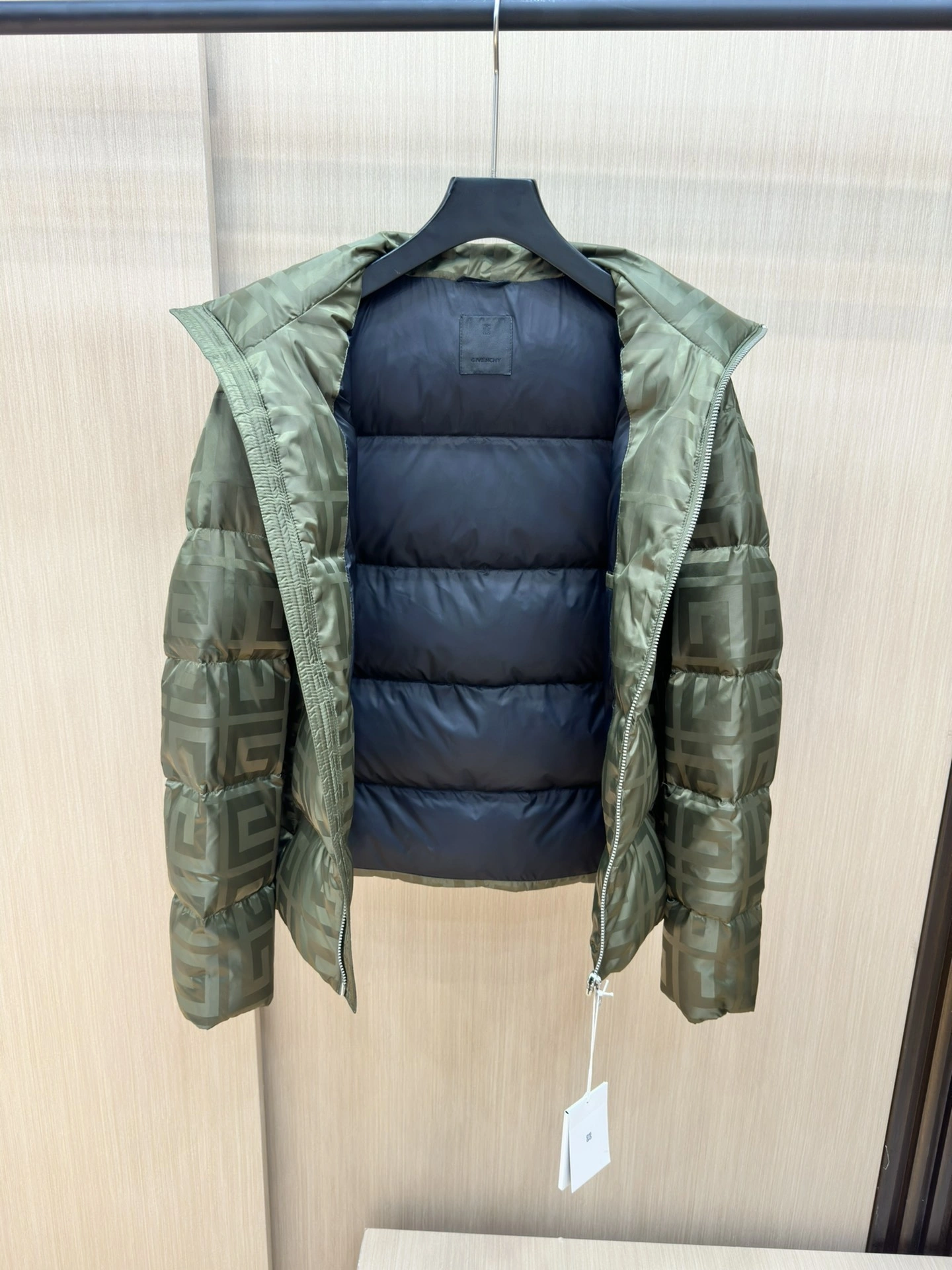Givenchy Down Jackets Contemporary 124232